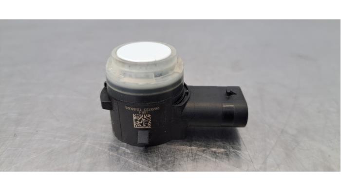 Usados Sensor PDC Renault Rafale (DHN) 1.2 E-Tech full hybrid 200 Precio € 24,20 IVA incluido ofrecido por Autohandel Didier