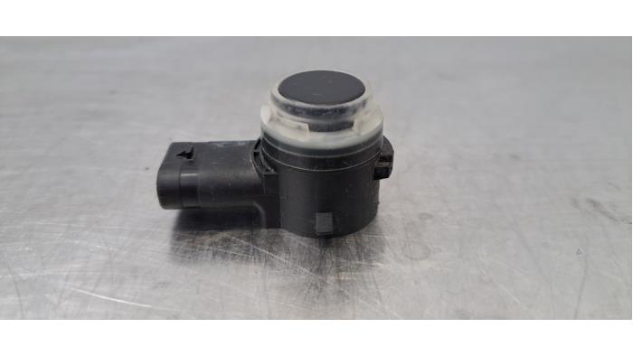 Usados Sensor PDC Renault Rafale (DHN) 1.2 E-Tech full hybrid 200 Precio € 24,20 IVA incluido ofrecido por Autohandel Didier