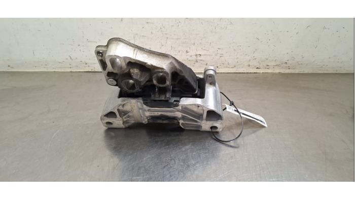 Used Engine mount Mercedes EQB (X243) 250+ 71 kWh Price € 36,30 Inclusive VAT offered by Autohandel Didier