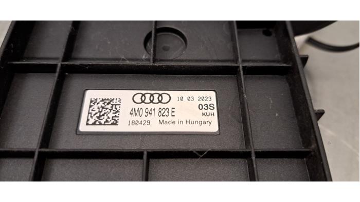 Stromverteiler van een Audi RS Q8 4.0 V8 32V RS TFSI Mild Hybrid Quattro 2023