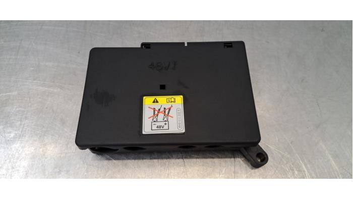 Gebrauchte Stromverteiler Audi RS Q8 4.0 V8 32V RS TFSI Mild Hybrid Quattro Preis € 36,30 Mit Mehrwertsteuer angeboten von Autohandel Didier
