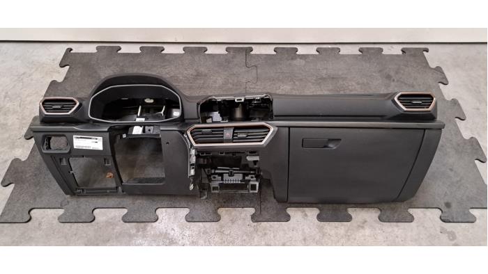 Używane Panel Cupra Formentor 1.4 e-Hybrid 16V Cena € 998,25 Z VAT oferowane przez Autohandel Didier