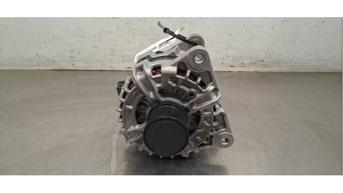 Usagé Dynamo Renault Clio V (RJAB) 1.0 TCe 90 12V Bi-Fuel Prix € 163,35 Prix TTC proposé par Autohandel Didier