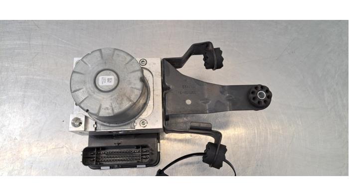 Usagé Pompe ABS BMW 3 serie Touring (G21) M340i xDrive 3.0 TwinPower Turbo 24V Prix € 399,30 Prix TTC proposé par Autohandel Didier