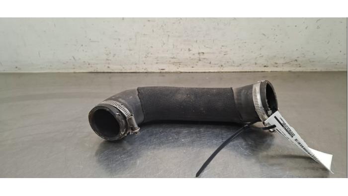 Gebrauchte Intercooler Schlauch Audi RS Q8 4.0 V8 32V RS TFSI Mild Hybrid Quattro Preis € 60,50 Mit Mehrwertsteuer angeboten von Autohandel Didier