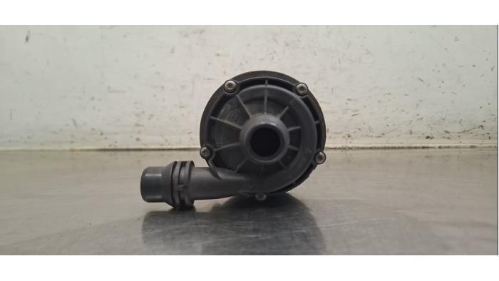 Begagnade Extra vattenpump BMW 4-Serie Pris € 60,50 Inklusive moms erbjuds av Autohandel Didier