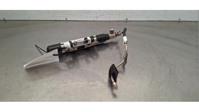 Używane Generator gazu Mercedes CLA (118.3) 1.3 CLA-200 Turbo 16V Cena € 30,25 Z VAT oferowane przez Autohandel Didier