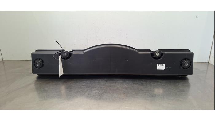 Gebrauchte Subwoofer Peugeot 3008 III e-3008 210 73 kWh Preis € 133,10 Mit Mehrwertsteuer angeboten von Autohandel Didier