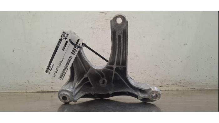 Used Engine mount Audi RS Q8 4.0 V8 32V RS TFSI Mild Hybrid Quattro Price € 36,30 Inclusive VAT offered by Autohandel Didier