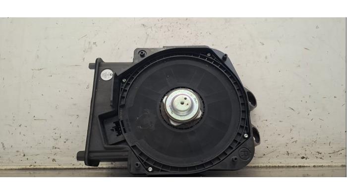 Begagnade Högtalare Mini Mini (F55) 1.5 12V Cooper D Pris € 42,35 Inklusive moms erbjuds av Autohandel Didier