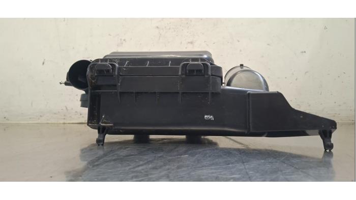 Gebrauchte Luftfiltergehäuse Suzuki Swift (ZC/ZD) 1.2 Dual Jet 16V Smart Hybrid Preis € 102,85 Mit Mehrwertsteuer angeboten von Autohandel Didier