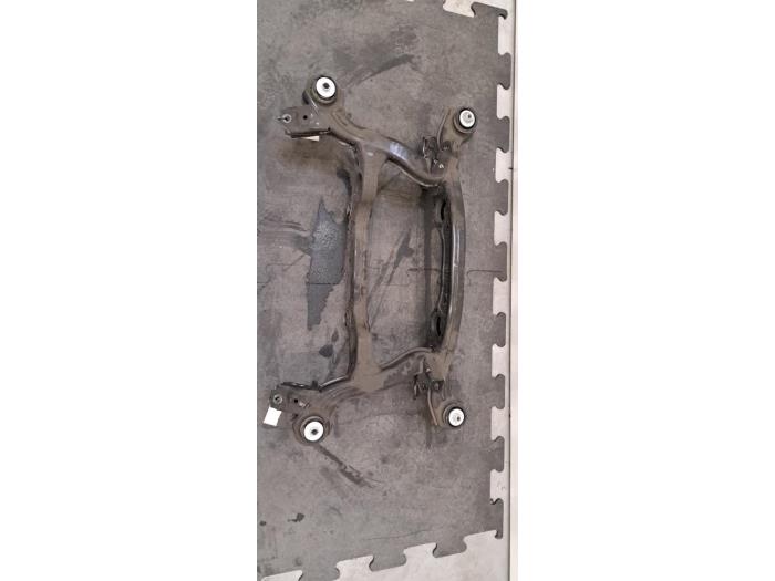 Used Subframe Mercedes EQB (X243) 300 4-Matic Price € 332,75 Inclusive VAT offered by Autohandel Didier