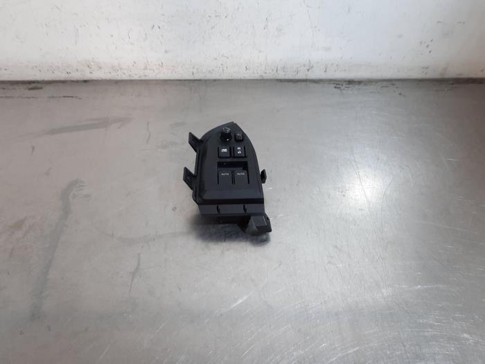 Usados Interruptor combinado de ventanillas Toyota GT 86 (ZN) 2.0 16V Precio € 48,40 IVA incluido ofrecido por Autohandel Didier