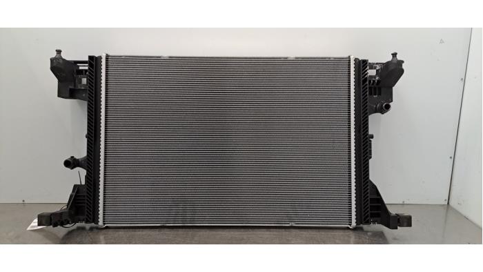 Used Radiator Mercedes EQB (X243) 250+ 71 kWh Price € 121,00 Inclusive VAT offered by Autohandel Didier