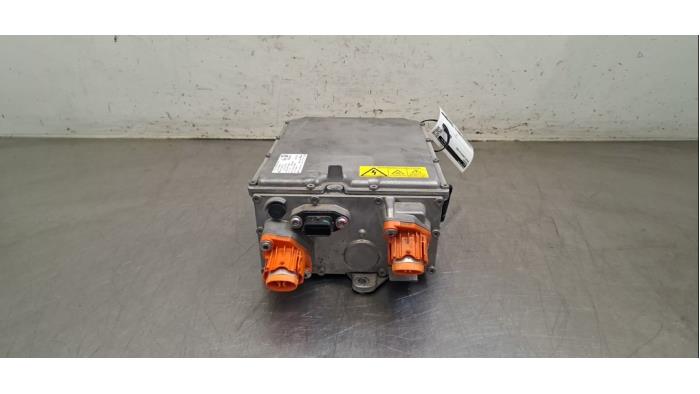 Używane Falownik (hybryda) Renault Master III (EV/HV/UV/VA/VB/VD/VF/VG/VJ) Cena € 998,25 Z VAT oferowane przez Autohandel Didier
