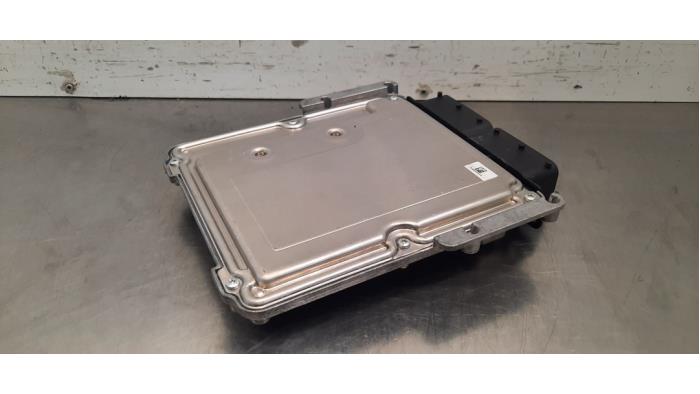 Engine management computer from a Land Rover Range Rover Sport (LW) 2.0 16V P400e 2022