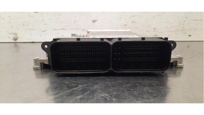 Engine management computer from a Land Rover Range Rover Sport (LW) 2.0 16V P400e 2022