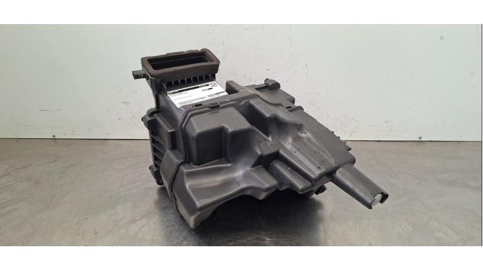Used Air box Peugeot Expert 2.0 Blue HDi 145 16V Price € 60,50 Inclusive VAT offered by Autohandel Didier