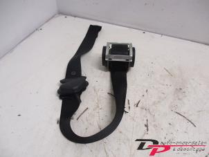 Used Front seatbelt, right Opel Astra H GTC (L08) 1.7 CDTi 16V Price € 10,53 Margin scheme offered by DP Auto-onderdelen & Demontage