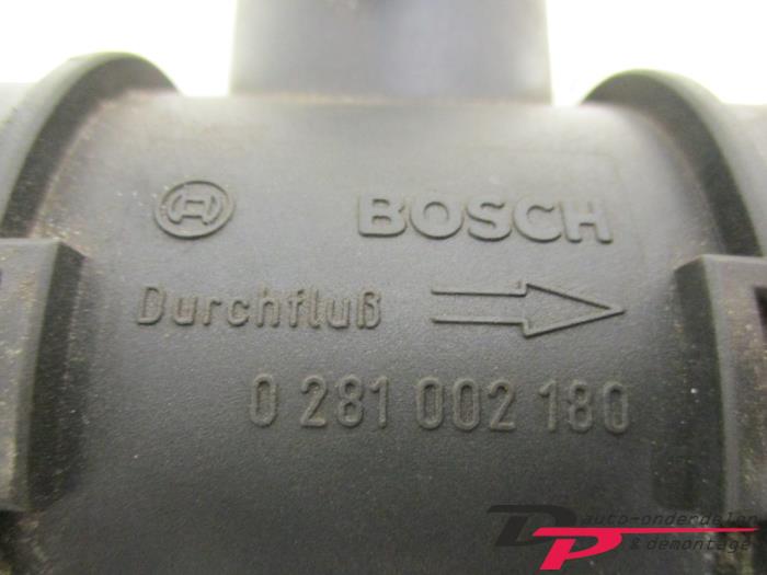 Luftmassenmesser van een Opel Combo (Corsa C) 1.7 DI 16V 2002