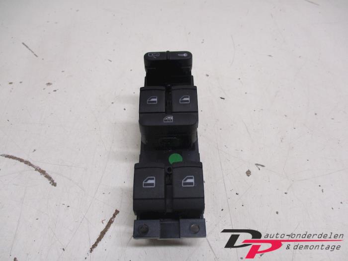 Usados Interruptor combinado de ventanillas Skoda Octavia Combi (1U5) 1.6 GLX Precio € 18,00 Norma de margen ofrecido por DP Auto-onderdelen & Demontage