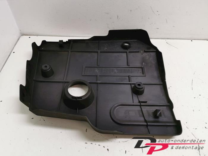 Engine protection panel from a Mitsubishi Space Star (DG) 1.9 DI-D 2005