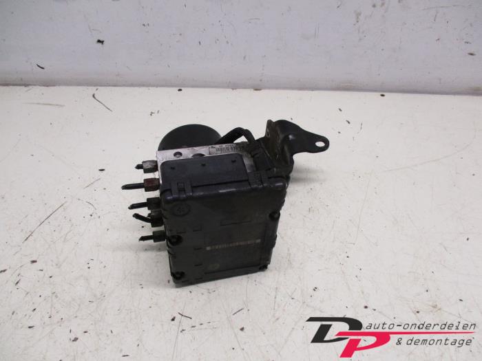 Begagnade ABS-pump Chrysler Sebring Convertible (JR) 2.7 V6 24V Pris € 56,70 Marginaltabell erbjuds av DP Auto-onderdelen & Demontage