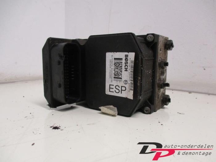 ABS Pumpe Fiat Stilo (192A/B), 2001 / 2007 2.4 20V Abarth 3-Drs., Fließheck, 2-tr, Benzin, 2.446cc, 126kW (171pk), FWD, 192A2000, 2001-10 / 2003-12, 192AXD12 (Gebraucht)