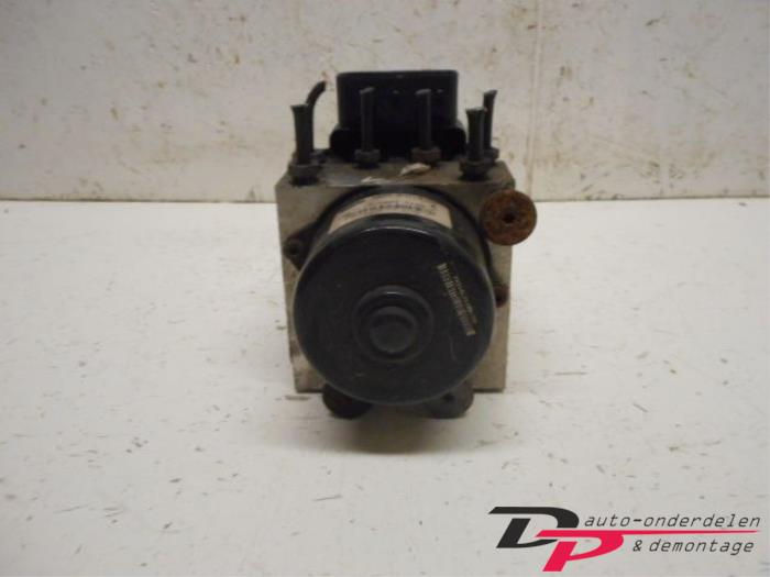 Used ABS pump Ford Focus 1 Wagon 1.4 16V Price € 27,00 Margin scheme offered by DP Auto-onderdelen & Demontage