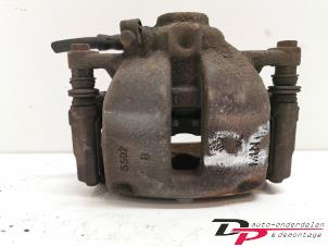 Used Front brake calliper, right Mini Mini (R56) 1.4 16V One Price € 12,60 Margin scheme offered by DP Auto-onderdelen & Demontage
