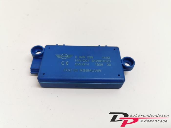 Usados Módulo de alarma Austin Mini Open (R52) 1.6 16V Cooper Precio € 9,00 Norma de margen ofrecido por DP Auto-onderdelen & Demontage