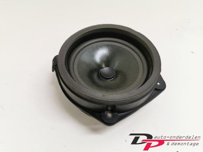 Używane Glosnik Austin Mini Open (R52) 1.6 16V Cooper Cena € 7,65 Procedura marży oferowane przez DP Auto-onderdelen & Demontage