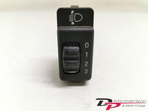 Usados Interruptor faro lhv Opel Tigra 1.6i 16V Precio € 9,00 Norma de margen ofrecido por DP Auto-onderdelen & Demontage