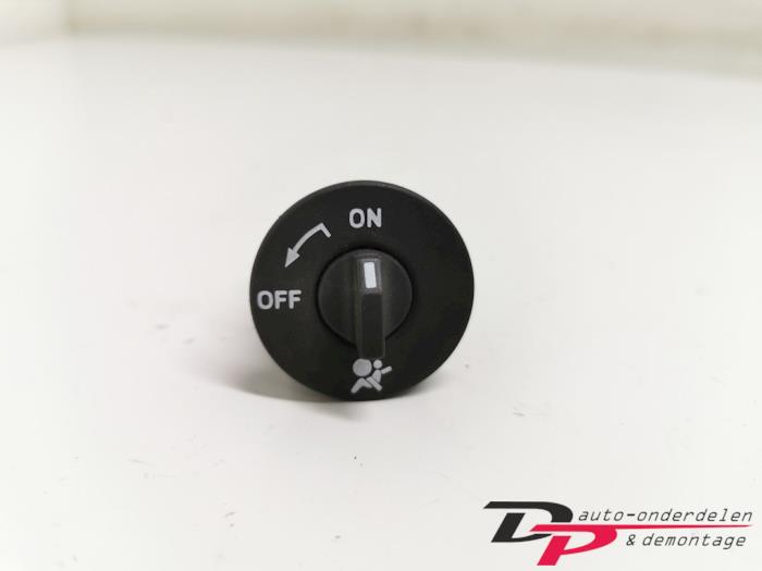 Airbag switch from a Renault Modus/Grand Modus (JP) 1.6 16V 2011