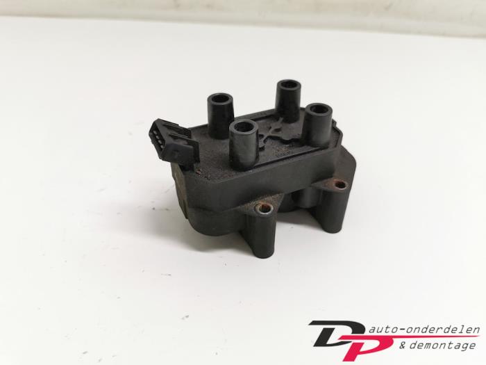 Usagé Bobine Peugeot 306 (7A/C/S) 1.4 XN,XR,XA,XRA Prix € 13,50 Règlement à la marge proposé par DP Auto-onderdelen & Demontage