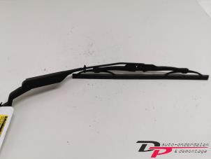 Used Rear wiper arm Daihatsu Terios (J1) 1.3 16V DVVT 4x4 Price € 13,50 Margin scheme offered by DP Auto-onderdelen & Demontage