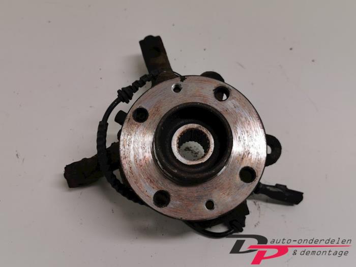 Knuckle, front right from a Renault Twingo II (CN) 1.2 16V 2010