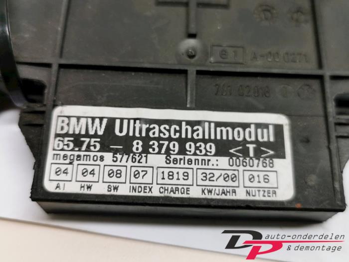 Sensor de alarma de un BMW 5 serie Touring (E39) 530d 24V 2000