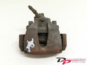 Used Front brake calliper, right Ford C-Max (DM2) 1.6 16V Price € 18,00 Margin scheme offered by DP Auto-onderdelen & Demontage