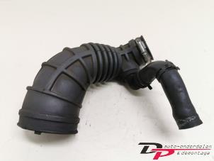 Used Air intake hose Opel Vectra C GTS 2.2 DTI 16V Price € 17,10 Margin scheme offered by DP Auto-onderdelen & Demontage