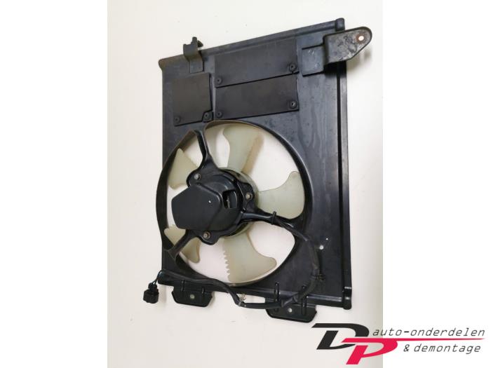 Air conditioning cooling fans from a Mitsubishi Outlander (CU) 2.4 16V 4x4 2005