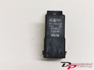 Used Glow plug relay Ford Focus 2 Wagon 1.6 TDCi 16V 90 Price € 16,20 Margin scheme offered by DP Auto-onderdelen & Demontage