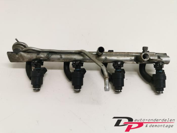 Usagé Système d'injection BMW 3 serie Touring (E46/3) 318i Prix € 36,00 Règlement à la marge proposé par DP Auto-onderdelen & Demontage