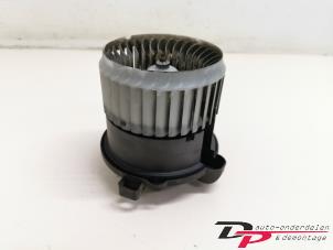 Used Heating and ventilation fan motor Mitsubishi Colt (Z2/Z3) 1.3 16V Price € 16,20 Margin scheme offered by DP Auto-onderdelen & Demontage