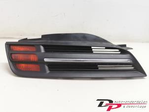 Używane Grill Nissan Micra (K12) 1.5 dCi 65 Cena € 11,70 Procedura marży oferowane przez DP Auto-onderdelen & Demontage