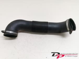 Used Air intake hose Opel Signum (F48) 2.2 Direct 16V Price € 17,10 Margin scheme offered by DP Auto-onderdelen & Demontage