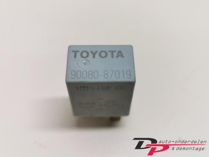 Używane Przekaznik Peugeot 107 1.0 12V Cena € 4,95 Procedura marży oferowane przez DP Auto-onderdelen & Demontage
