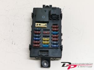 Używane Skrzynka bezpieczników Daihatsu YRV (M2) 1.3 16V DVVT Cena € 16,20 Procedura marży oferowane przez DP Auto-onderdelen & Demontage
