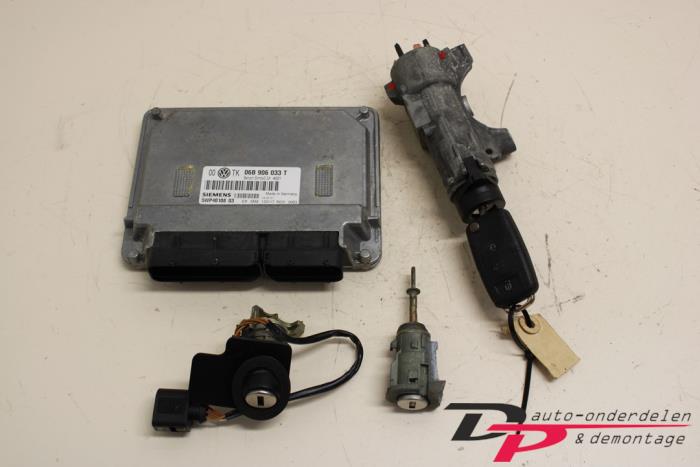 Used Ignition lock + computer Volkswagen Passat (3B3) 2.0 Price € 80,19 Margin scheme offered by DP Auto-onderdelen & Demontage