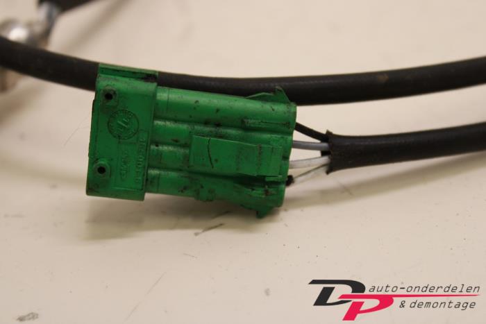 Sonde lambda d'un Citroën C4 Coupé (LA) 2.0 16V VTS 2005